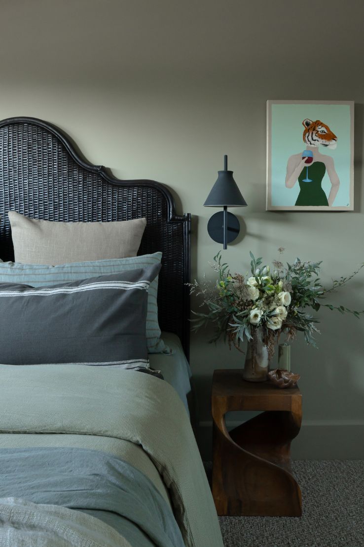 Admiral Cushion
