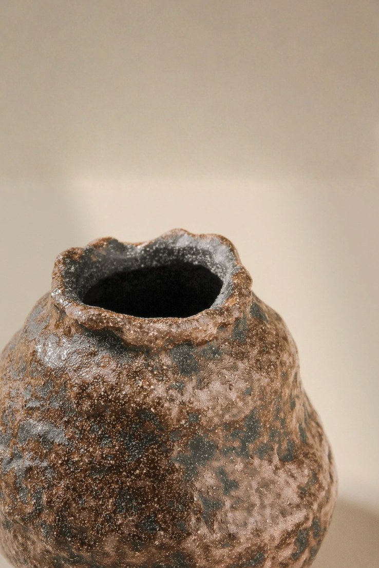 Notch Vase
