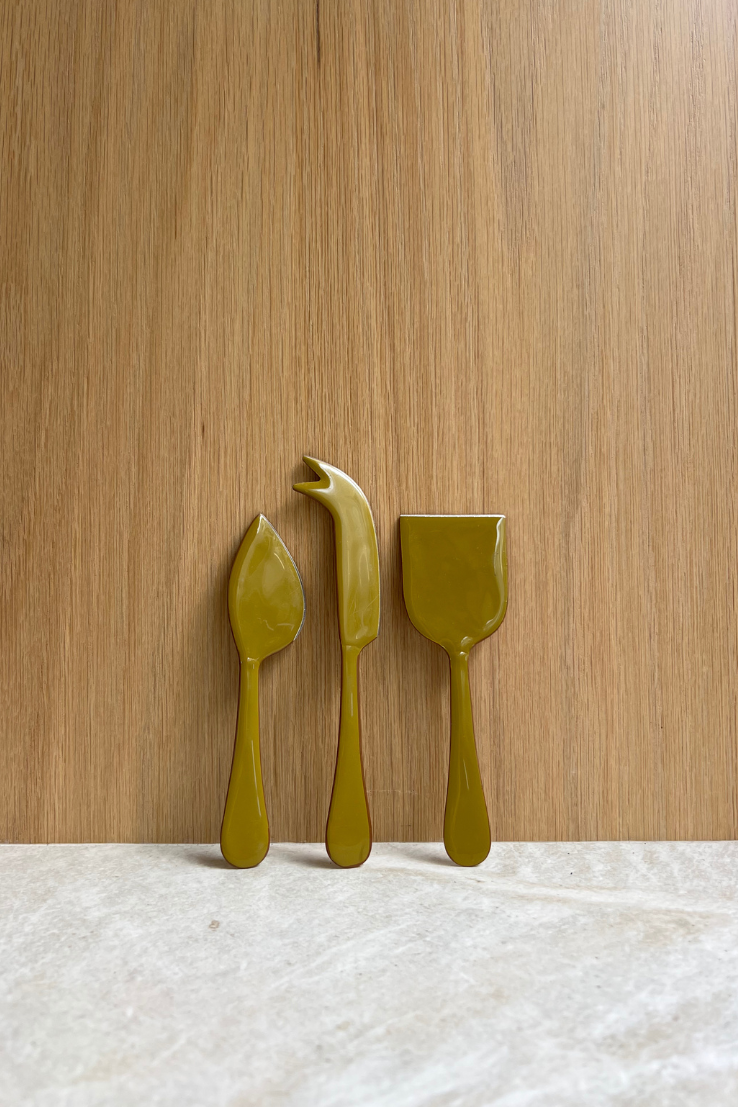Enamel Cheese Set, Olive