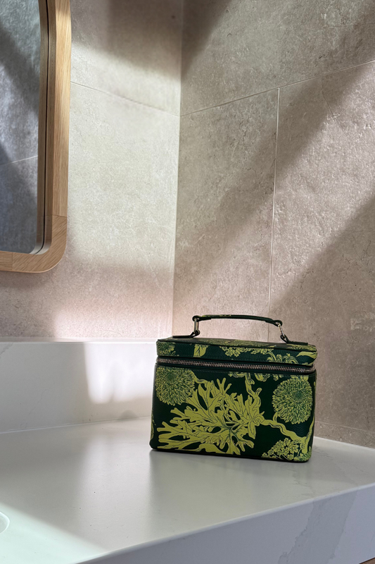 Delphine Large Vanity Case, Anise