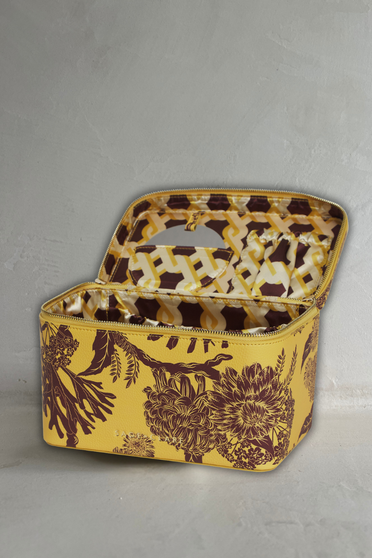 Delphine Large Vanity Case, Dune