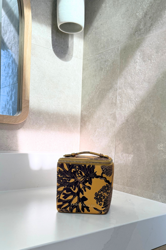 Delphine Small Vanity Case, Dune