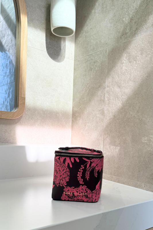 Delphine Small Vanity Case, Garnet