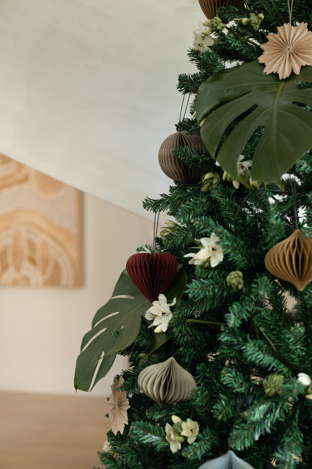 Linen Jewel Paper Ornament