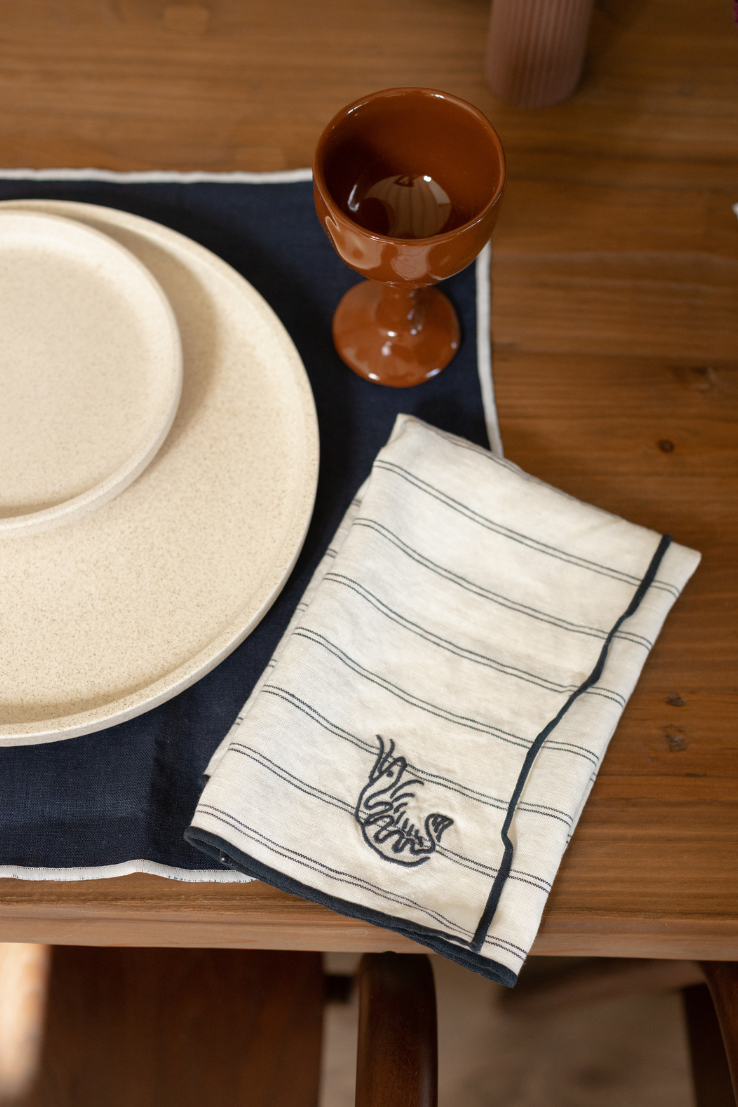 Embroidered Linen Napkin Set