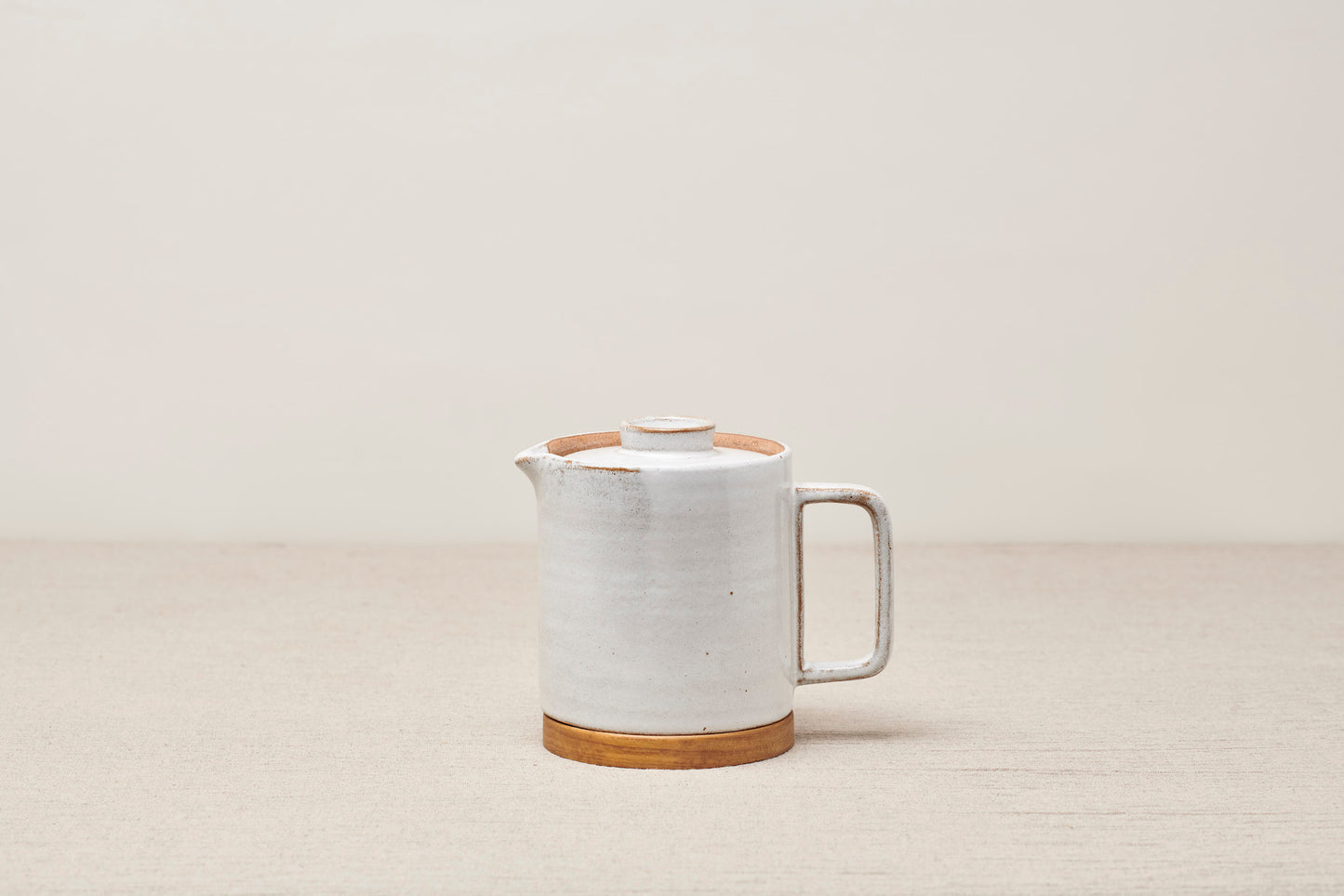 Pasca Teapot, Brushed White