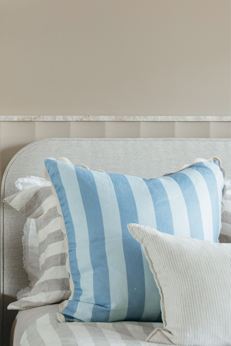 Bonnie & Neil Cushion