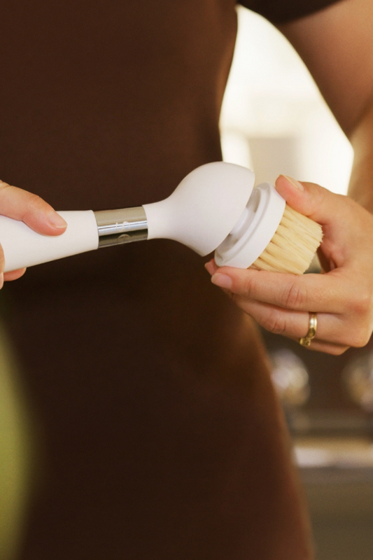 One Brush, White